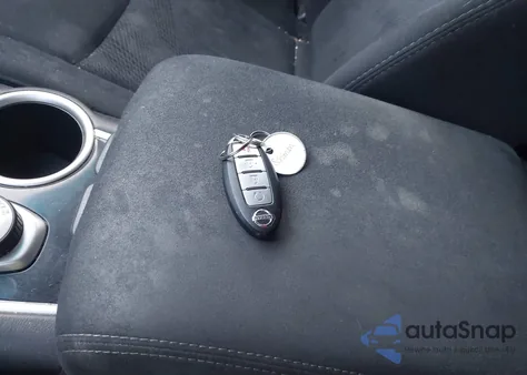 2016 Nissan Pathfinder Platinum/S/Sl/Sv z USA, uszkodzony, nr VIN 5N1AR2MM0GC621147